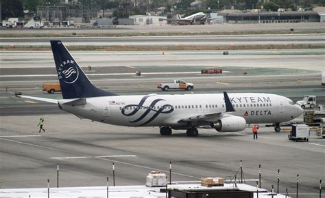 Special Livery Delta Airlines Skyteam Boeing 737 800 Flickr