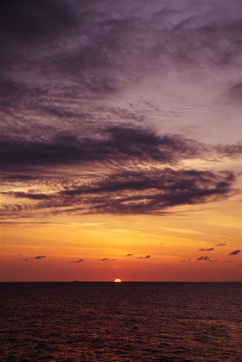 Sunset Sun Water Horizon Glare Hd Phone Wallpaper Peakpx