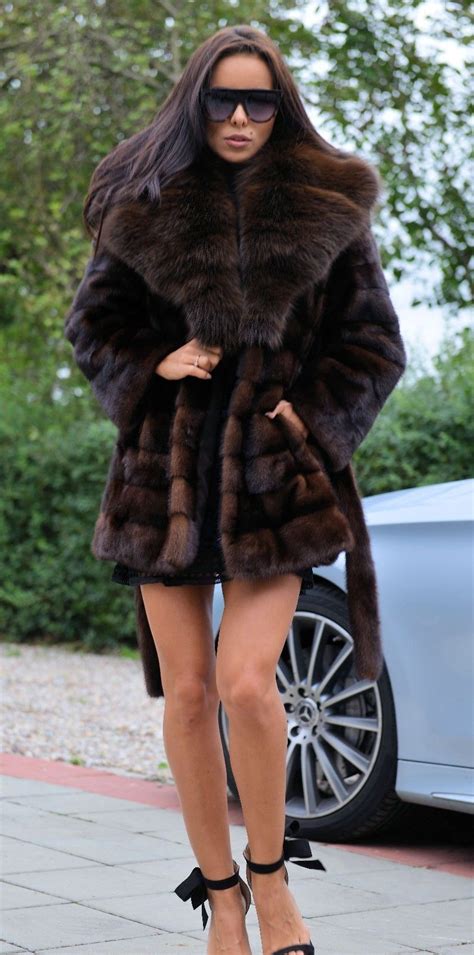 Pin By Luis Gonzales On Mink Mink Fur Coat Fur Coats Women Fur Coat