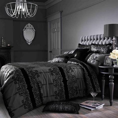 Black Bedding The Perfect Decoration For Modern Bedroom Interiors