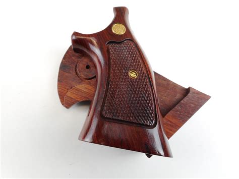 Smith And Wesson Kandl Frame Rosewood Grips Switzers Auction And Appraisal