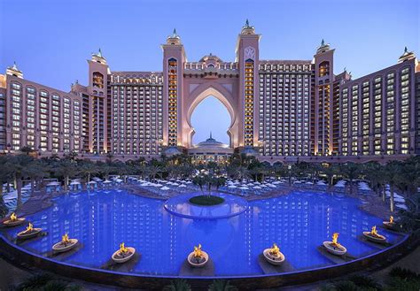 Atlantis The Palm Dubai Fairy Tale Palace Of The Lost City With The