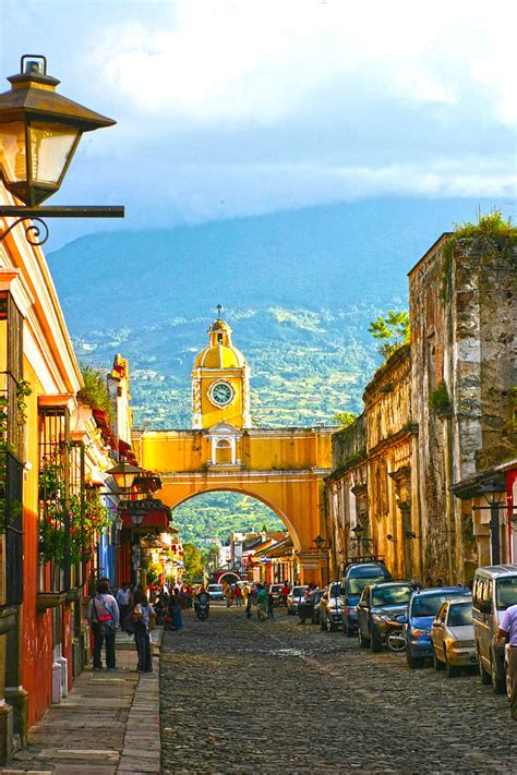 The Arch In Antigua Guatemala Photograph By Lee Vanderwalker