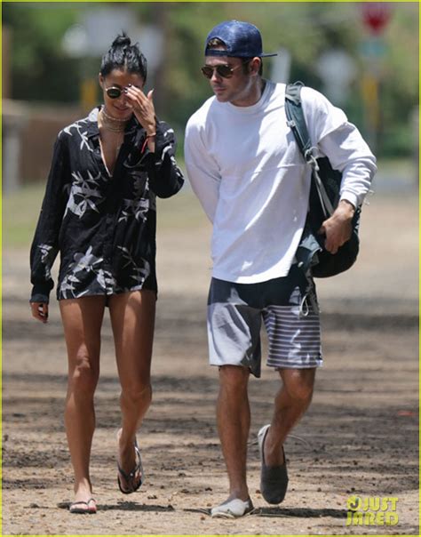 Zac Efron And Girlfriend Sami Miro Embrace Each Other In Hawaii Photo
