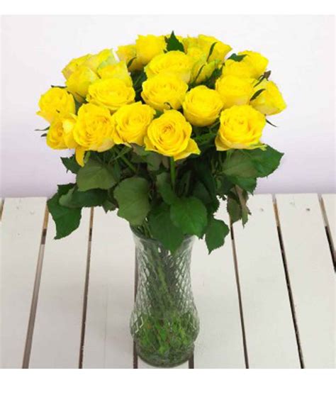 Same day delivery & 20% off! Brighten up roses | Free Delivery | Carmel Flowers
