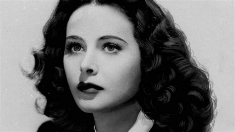 Bombshell Review Inside Actress Hedy Lamarrs Secret Life As A Wartime Inventor