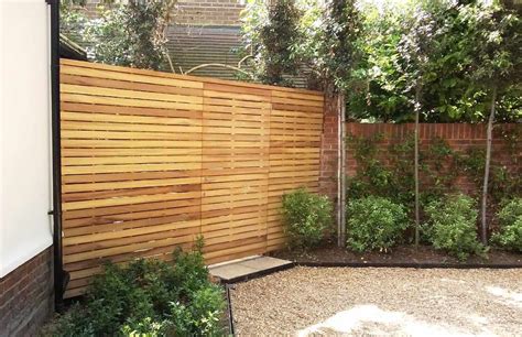 Welcome to slat depot™, since 1992, our company has served as a member of the northwest fence & supply group, which provides quality chain link fence products to individuals, companies, and. Cedar Fence Panels | Natural Slatted Fence Panels | Essex ...