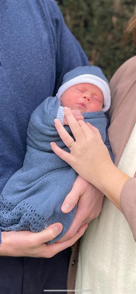 In honor of the milestone, here's everything you need to know about brooksbank, one of the newer. Princess Eugenie and Jack Brooksbank reveal royal baby ...
