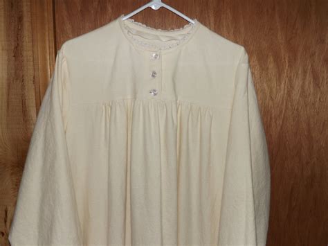 Womans Cream Flannel Nightgown Victorian Size Xl