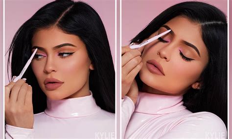 Kylie Jenner Demonstrating How To Get The Perfect Brow Perfect Brows