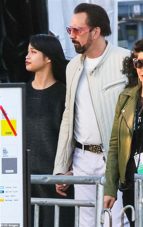42 012 просмотров 42 тыс. Nicolas Cage, 56, holds hands with a girlfriend Riko Shibata, 26 - WSTale.com