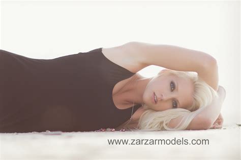 Beautiful Blonde Zarzar Models Brooke Rilling Modeling In San Diego