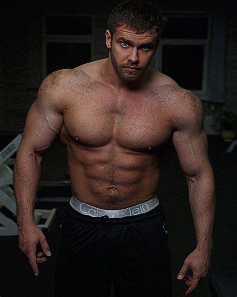 Pin By Belt Thick On Body Perfect In 2020 Muscle Men Men Bodybuilders