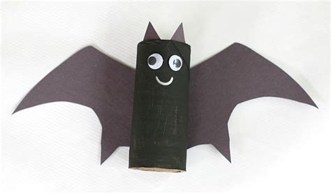 Hanging Bat Craft for Kids with Bat Wing Template - Buggy and Buddy