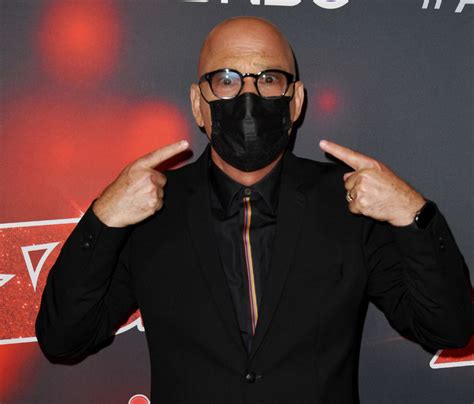 AGT Judge Howie Mandel Rushed To Hospital After Passing Out At Los Angeles Starbucks Latin