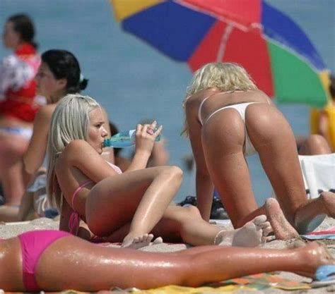 Candid Beach Thong Asshole Slip Adult Images