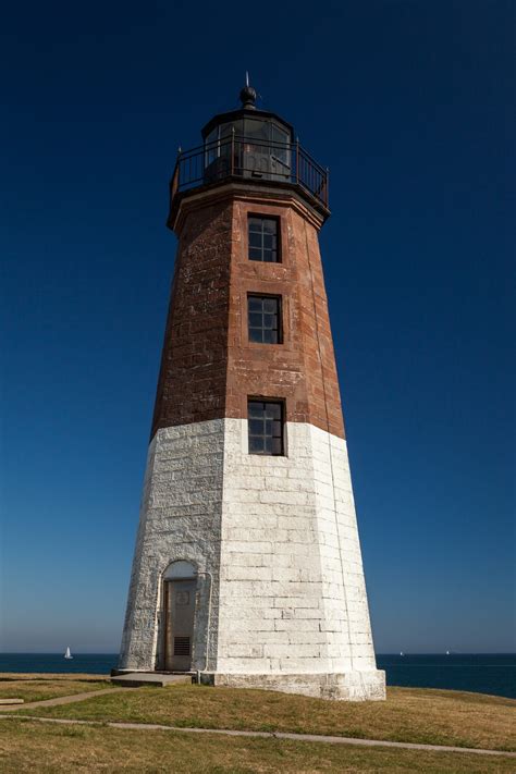 Point Judith Lighthouse Rhode Island Usa Daytime Image Of White And
