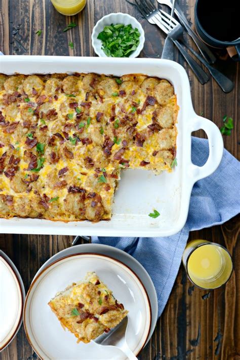 Do you have to feed a crowd of picky eaters? Simply Scratch Tater Tot Breakfast Casserole - Simply Scratch