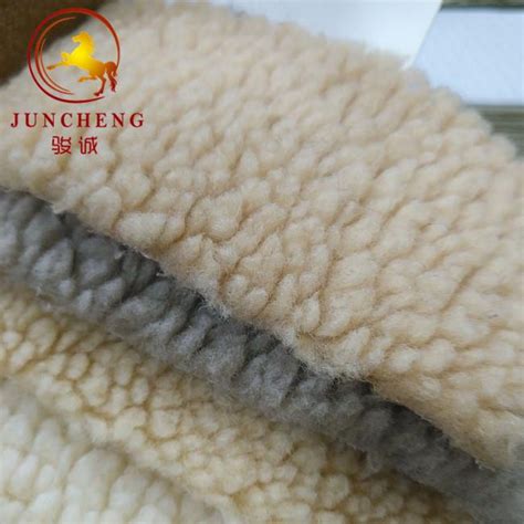 China Thick Sherpa Fleece Fabric Suppliers And