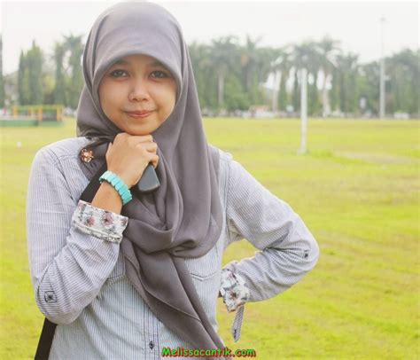 Kumpulan Foto Perawat Cantik Berhijab Terbaru 2014 Kumpulan Foto Cewek Cantik Berjilbab Terbaru