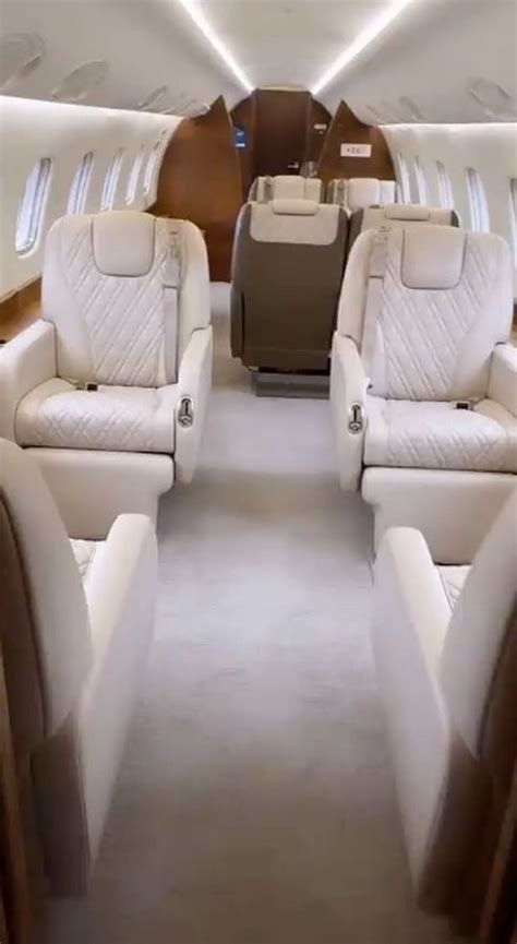 A(z) gru 2 2013 teljes film című videót gara nevű felhasználó töltötte fel a(z) animáció kategóriába. Dr Dre Jet / Coronavirus Queen S University Charters Plane ...