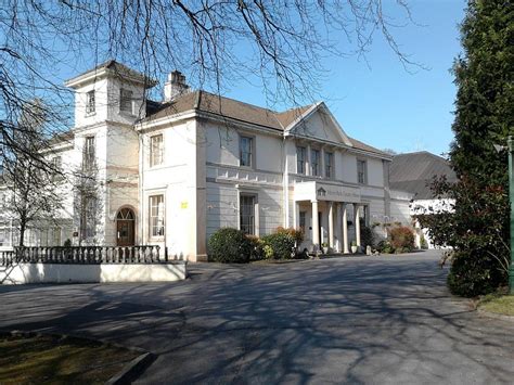 Manor Park Country House Prices And Hotel Reviews Clydach Wales