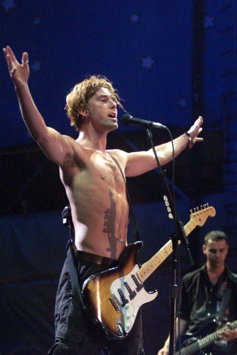 Pin By Nostalgiamusic On 90s Musicians Gavin Rossdale Woodstock 99