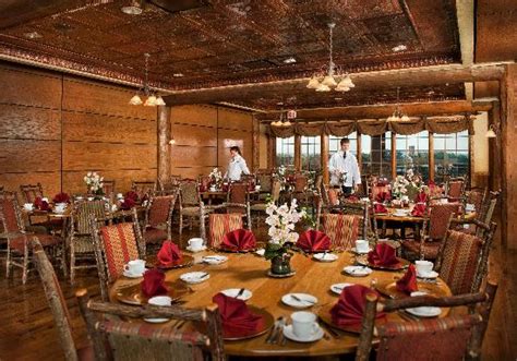 Dining room furniture like dining tables and dining sets, dining chairs, dining benches. Merry Christmas from the Keeter Center at College of the ...