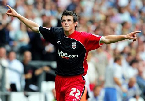 View stats of tottenham hotspur forward gareth bale, including goals scored, assists and appearances, on the official website of the premier league. Gareth Bale scoring his first goal for Southampton ...