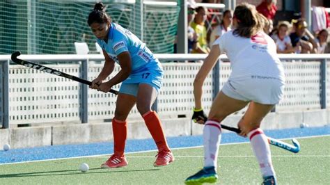 Indian Womens Hockey Team Go Down Fighting 2 3 Against Spain Sports News