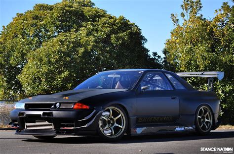 The new car used the same rb26dett engine from the r32. Matte Black Functional Nissan Skyline R32 Japan in 2020 ...