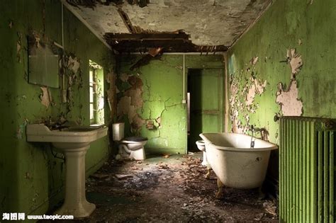 Pin By 林飞 韩 On 查图 Abandoned Buildings Abandoned Eco Bathroom