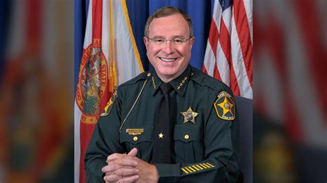 Fl Sheriff Orders Id Checks At Hurricane Shelters So He Can Jail People