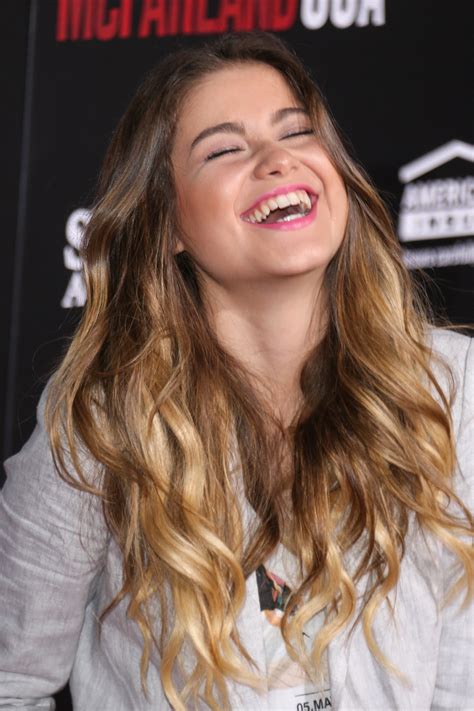 Sofia Reyes Picture