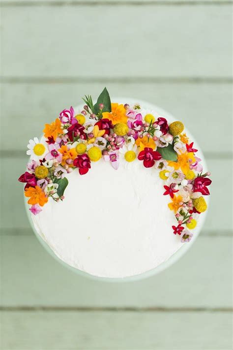These Edible Flower Wedding Cakes Are Next Level Gorgeous Brit Co Bolos Naked Cake Naked