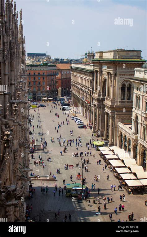 Piazza Del Duomo Milan Italy Stock Photo Alamy