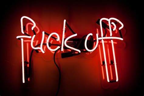 Pin By Mariah Nguyen On Iphone Stuff Neon Signs Neon Wallpaper Red Neon