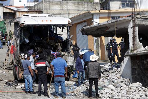 19 People Dead 32 Injured After Bus Crash In Central Mexico