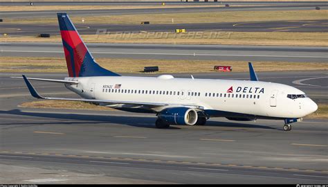 N3742c Delta Air Lines Boeing 737 832wl Photo By Radim Koblížka Id