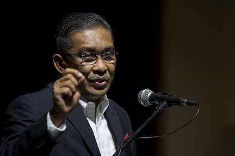 Takiyuddin, who is the de facto law minister, said this in a statement here today following the bar's decision to initiate legal proceedings against the government. Takiyuddin says no need for RCI to probe IGP's claims on ...