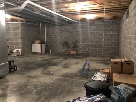 foundation - Basement cinder block looks damp after rain storms - Home