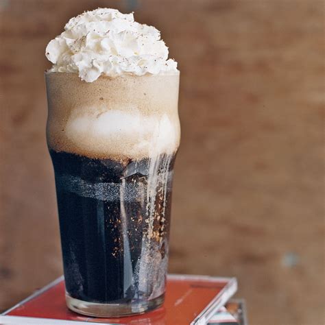 Guinness Float Recipe Vanilla Ice Cream Classic Food Ice Cream Floats