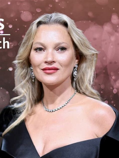 Kate Moss S Net Worth Is She In A Relationship Lake County News