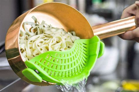 Shoppers Say This Clip On Strainer Makes Meals Easy And Fast