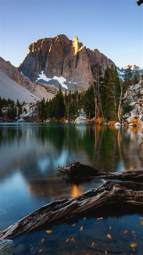 Jezioro Big Pine Lakes W Górach Sierra Nevada Tapeta Na Telefon