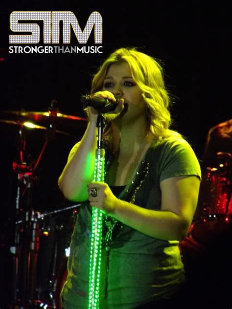 Stronger Than Music Stm Concert Review Kelly Clarkson All I Ever