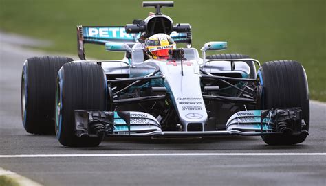 Wir sind auch dann wieder live dabei. Mercedes-AMG fuhr neuen Formel-1-Wagen online auf