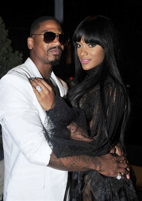 Stevie J ’s Daughter Savannah Goes Off On Joseline H For Shading Her Father In ‘no Daddy’ Post
