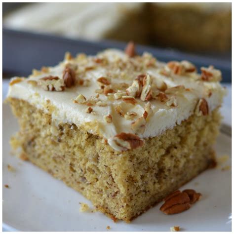 Preheat oven to 375 degrees f (190 degrees c). Easy Banana Cake with Cream Cheese Frosting | Recipe | Banana recipes, Desserts, Dessert recipes