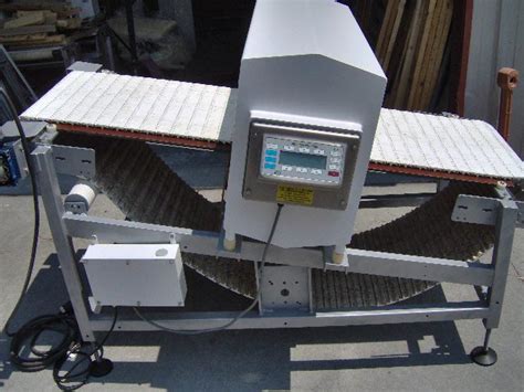This article is a practical guide for you, written and maintained by real experienced certified metal detector experts who test, use and understand the metal detectors we write about! Used Goring Kerr Metal Detector - DSP2 300Khz